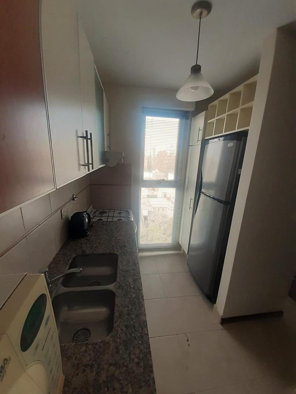 Apartment Semipiso Fabuloso 4 Pasajeros Zona Av Pellegrini, Facultades Admite Cama Supletoria