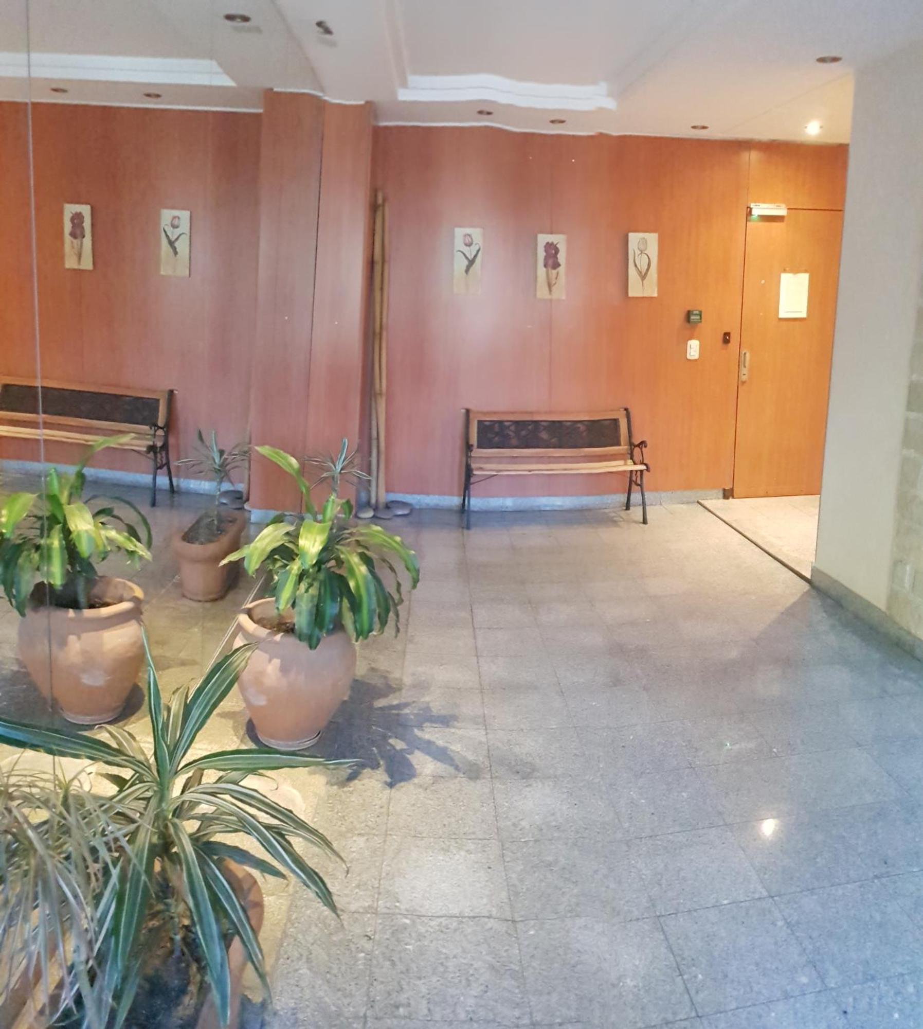 Semipiso Fabuloso 4 Pasajeros Zona Av Pellegrini, Facultades Admite Cama Supletoria Apartment *