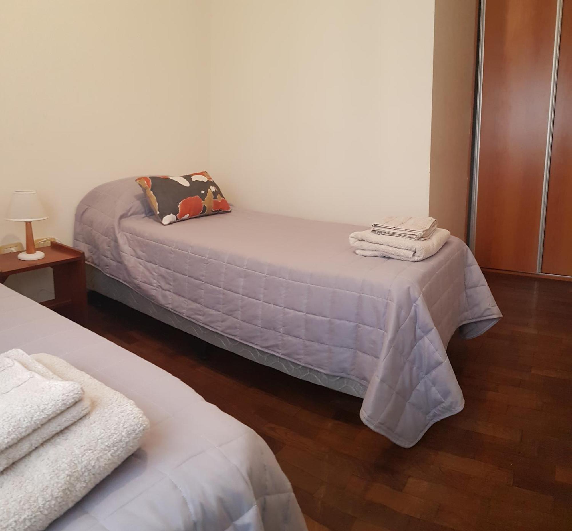 Apartment Semipiso Fabuloso 4 Pasajeros Zona Av Pellegrini, Facultades Admite Cama Supletoria Rosario