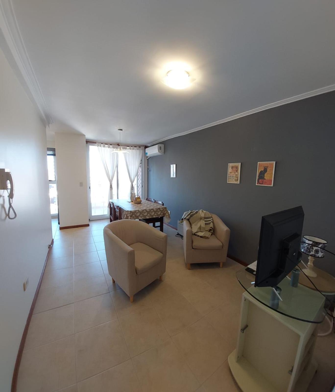 Semipiso Fabuloso 4 Pasajeros Zona Av Pellegrini, Facultades Admite Cama Supletoria Apartment Rosario
