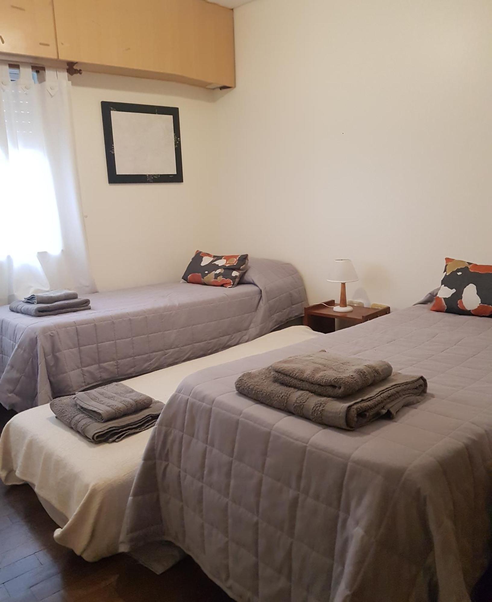 Apartment Semipiso Fabuloso 4 Pasajeros Zona Av Pellegrini, Facultades Admite Cama Supletoria